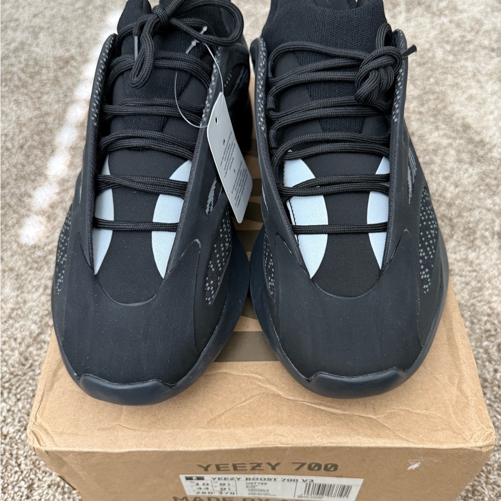 Black Adidas Yeezy 700 V3 'Alvah'